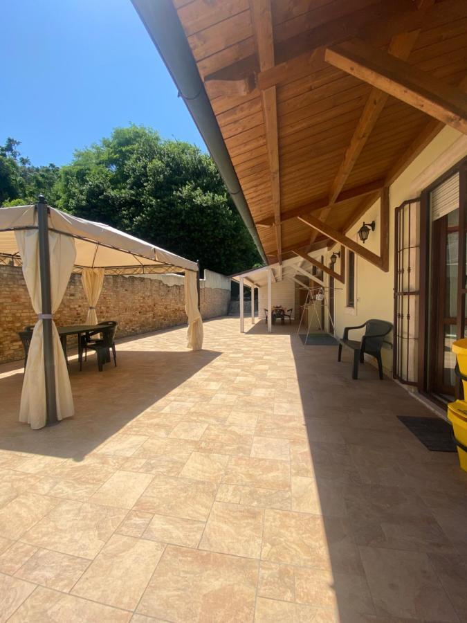 Caserma Guelfa - Casa Vacanza Chiarina San Benedetto del Tronto Ngoại thất bức ảnh