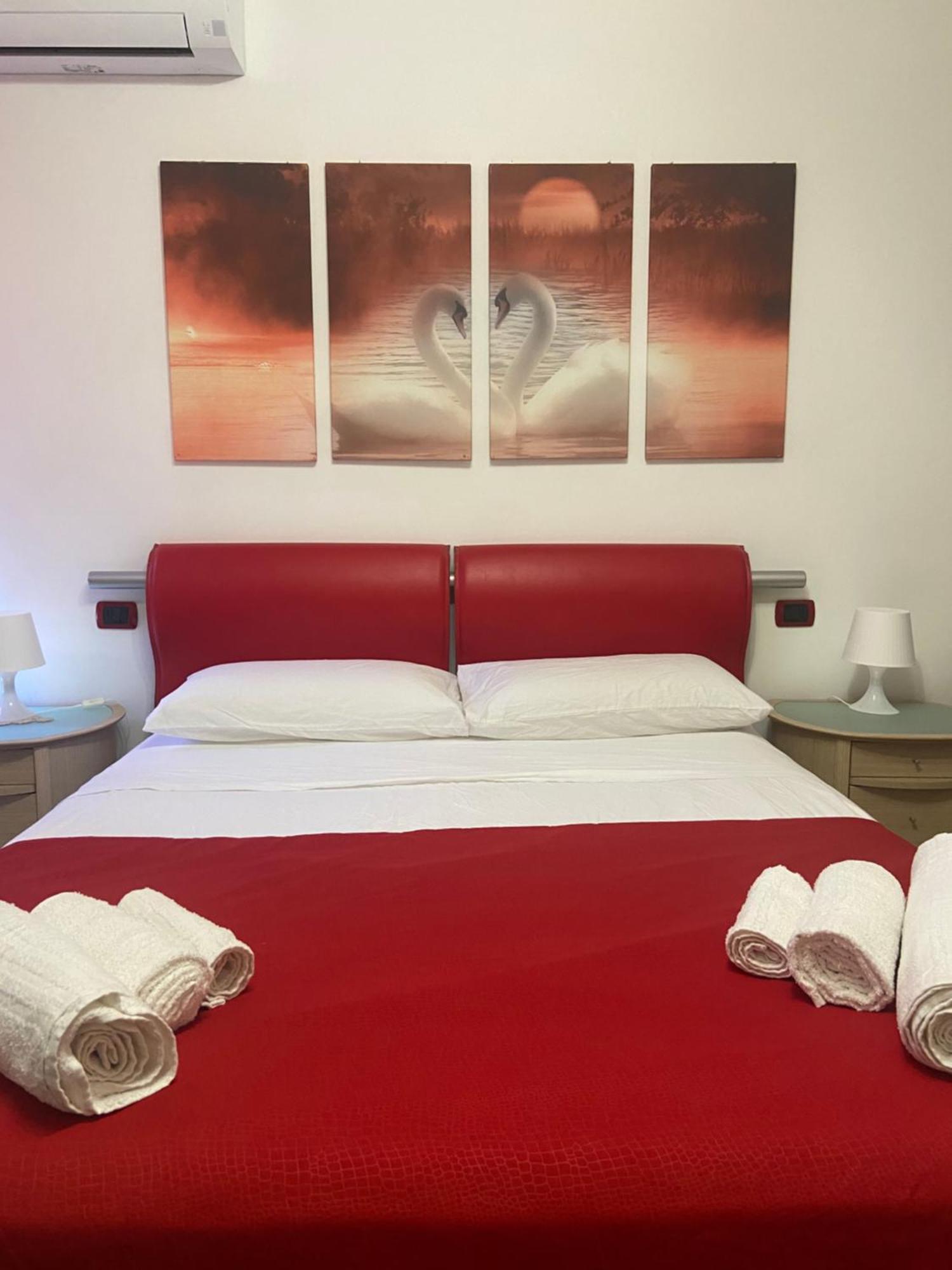 Caserma Guelfa - Casa Vacanza Chiarina San Benedetto del Tronto Ngoại thất bức ảnh