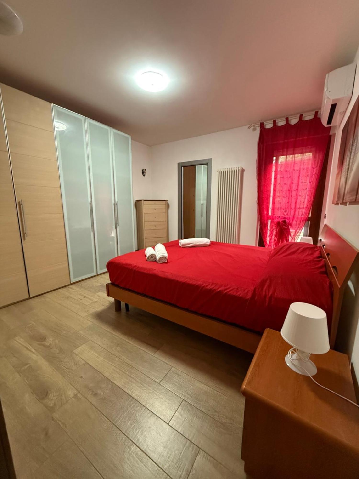 Caserma Guelfa - Casa Vacanza Chiarina San Benedetto del Tronto Ngoại thất bức ảnh
